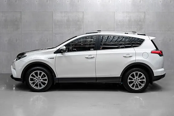 Toyota Rav4 2016 photo 2