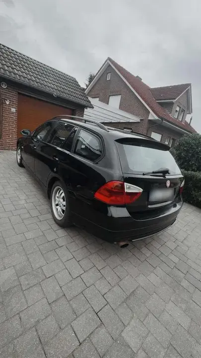 BMW 318I
