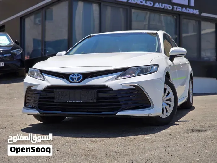 Toyota Camry 2022 photo 2