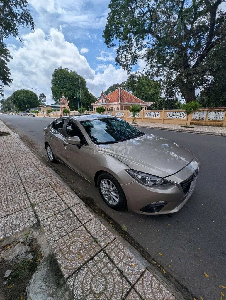 Mazda 3 2016 photo 4