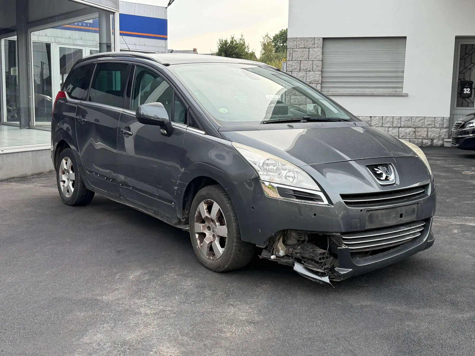 Peugeot 5008 2014 photo 2