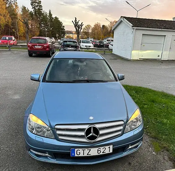 Mercedes-Benz C180