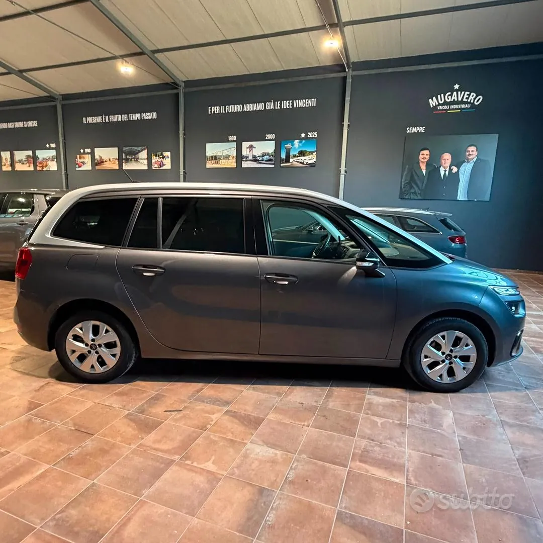 Citroen Grand C4 Spacetourer 2022 photo 2
