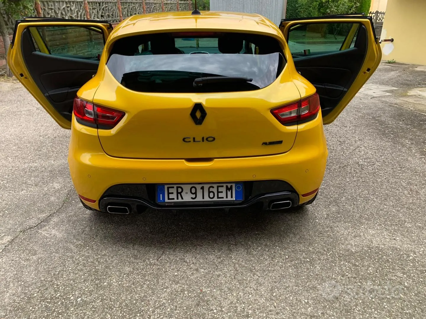 Renault Clio 2013 photo 2