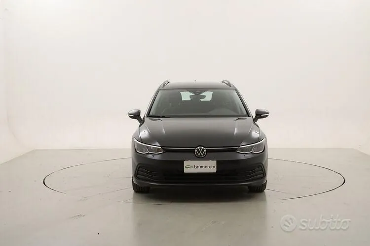 Volkswagen Golf 2022 photo 2