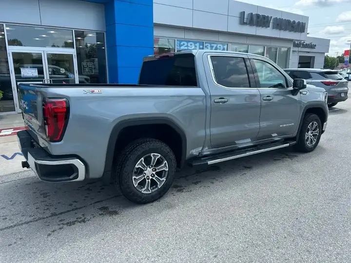 GMC Sierra 1500 2026 photo 3
