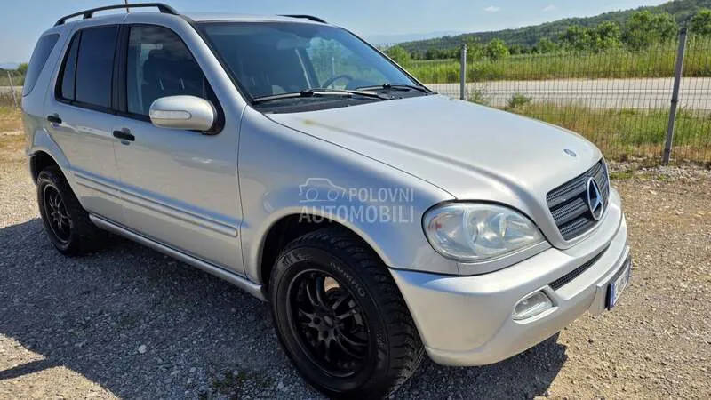 Mercedes-Benz Ml 270 2002 photo 2