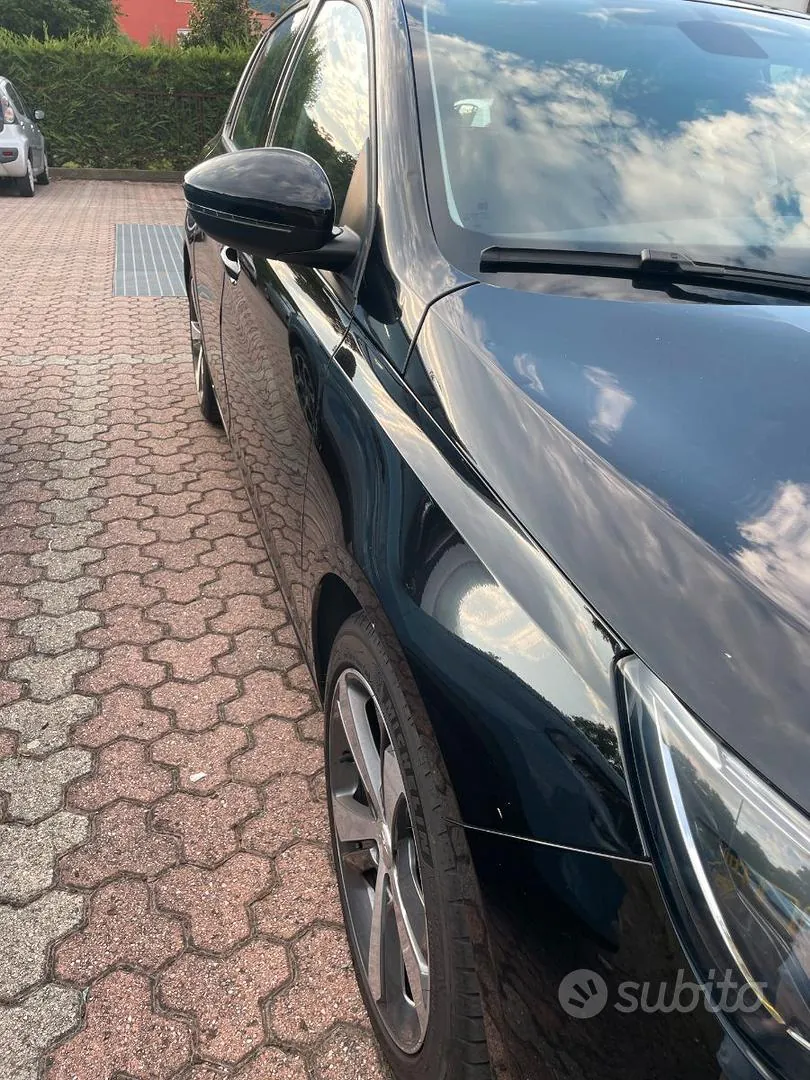 Peugeot 308 2019 photo 5