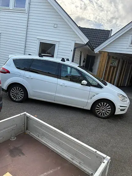 Ford S-Max