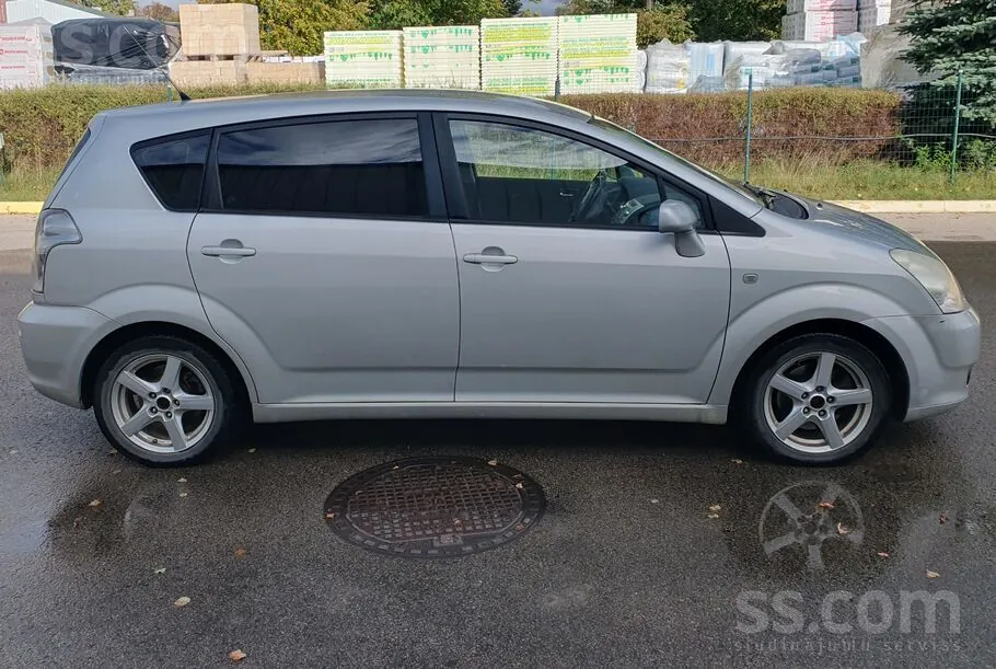 Toyota Corolla Verso 2007 photo 4