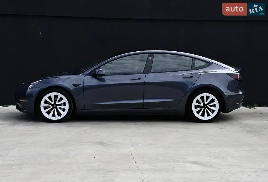 Tesla Model 3 2022 photo 5