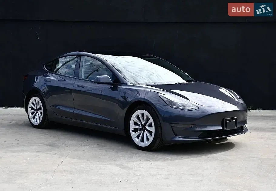 Tesla Model 3 2022 photo 2
