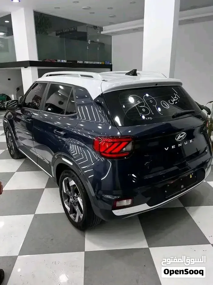 Hyundai Venue 2023 photo 3