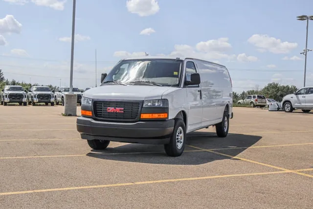 GMC Savana 2026 photo 4