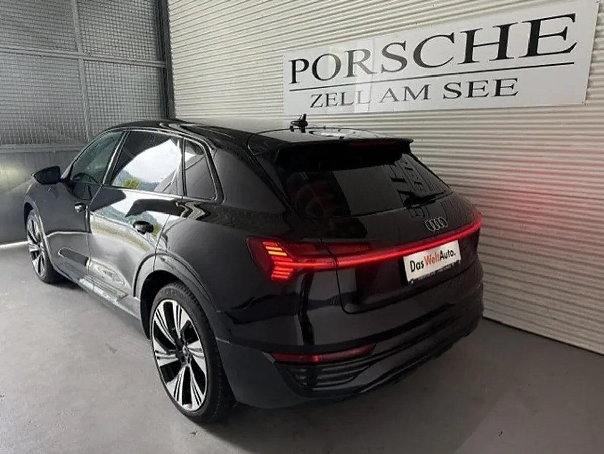 Audi Q8 2024 photo 3