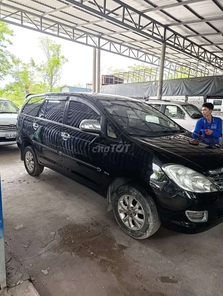 Toyota Innova 2006 photo 3