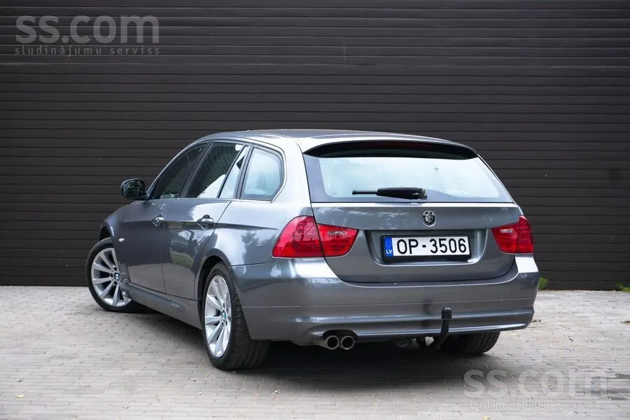 BMW 325 2009 photo 4