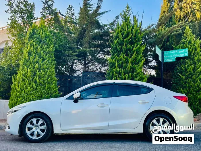 Mazda 3 2017 photo 4