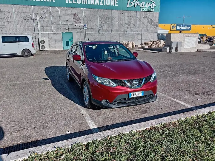 Nissan Qashqai 2015 photo 2