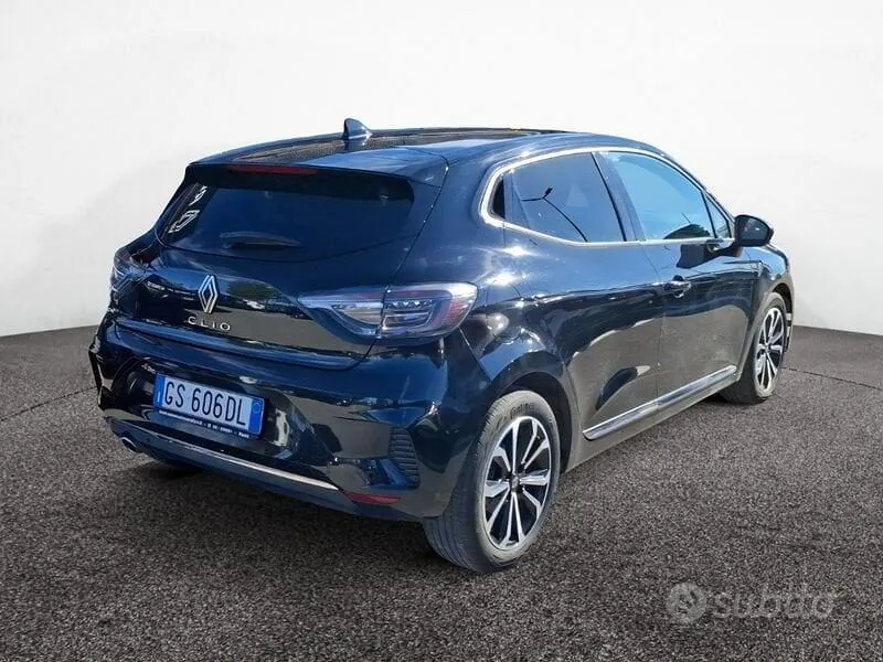 Renault Clio 2023 photo 3