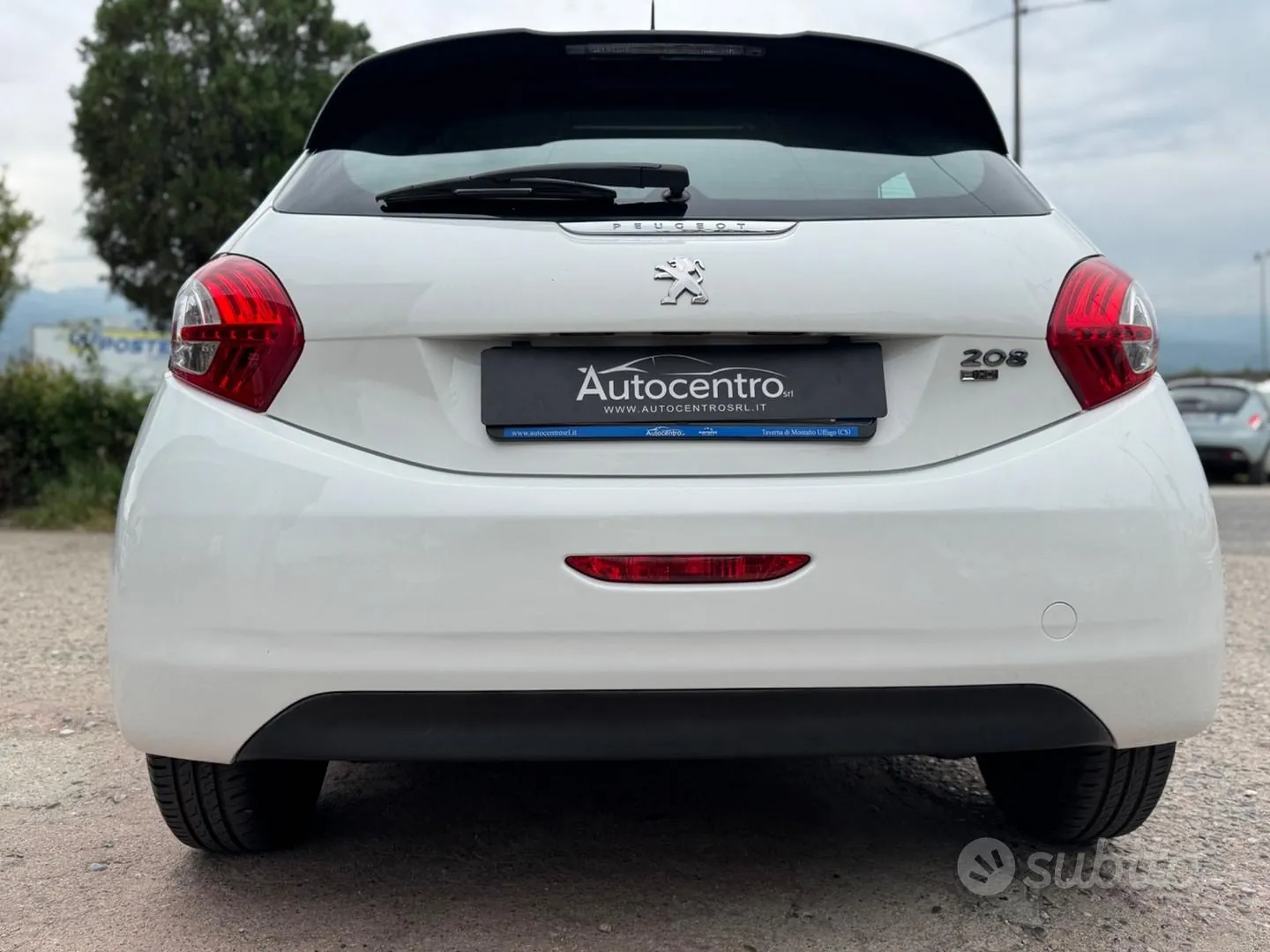 Peugeot 208 2014 photo 5