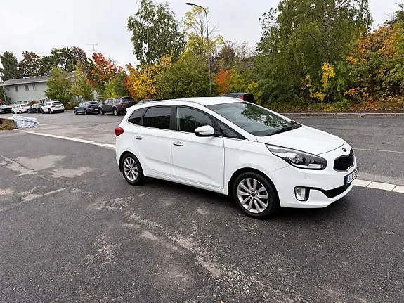 Kia Carens 2014 photo 2