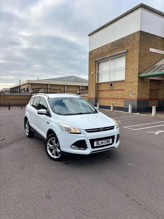 Ford Kuga 2014 photo 2