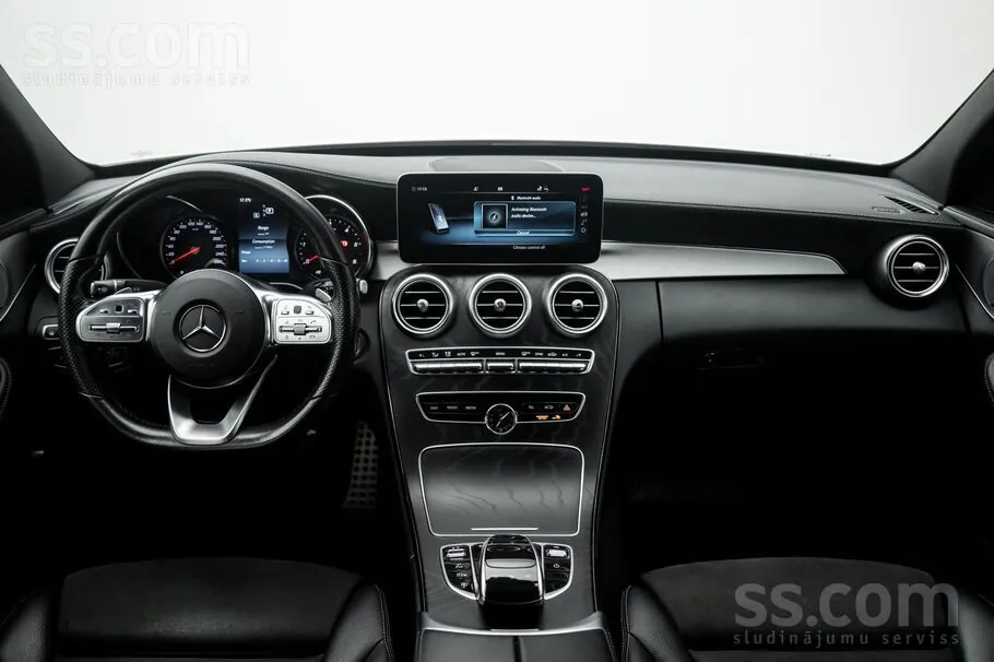 Mercedes-Benz C 220 2019 photo 2