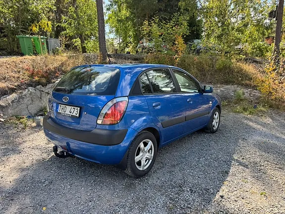 Kia Rio 2007 photo 5