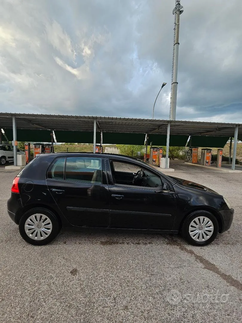 Volkswagen Golf 5 2005 photo 2