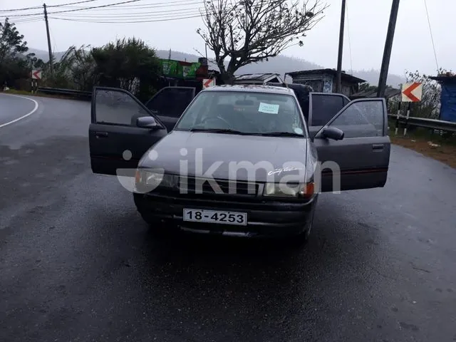 Mazda Familia 1992 photo 4