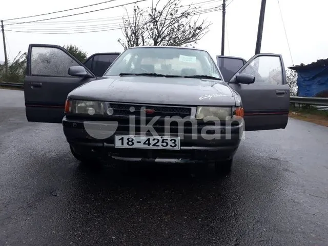 Mazda Familia 1992 photo 3