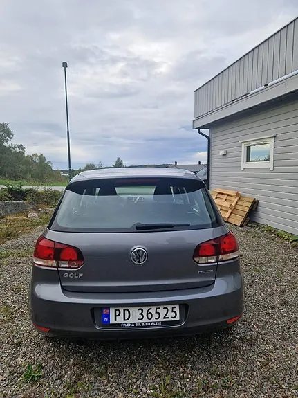 Volkswagen Golf Vi 2011 photo 2