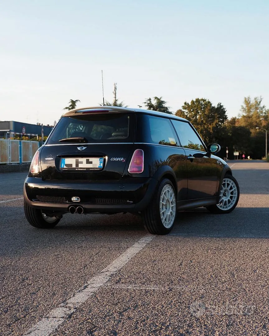 Mini Cooper S 2003 photo 2