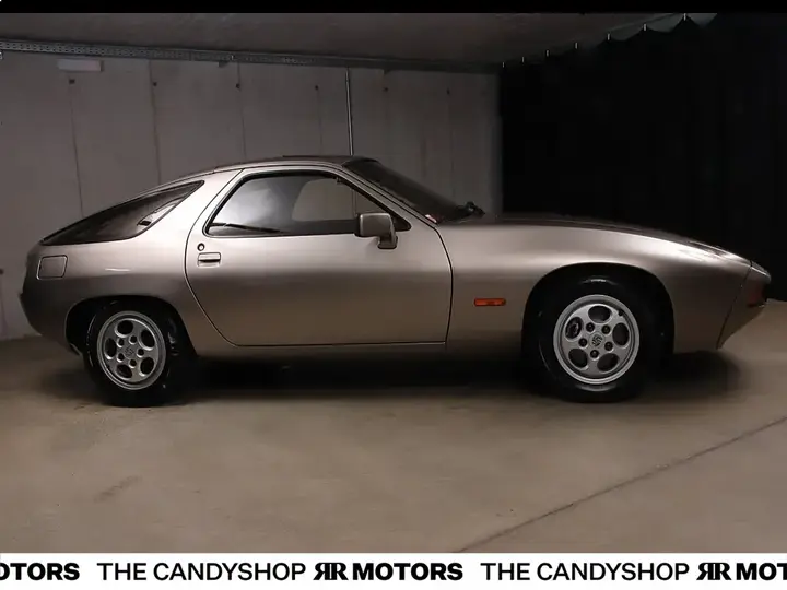 Porsche 928 1983 photo 3