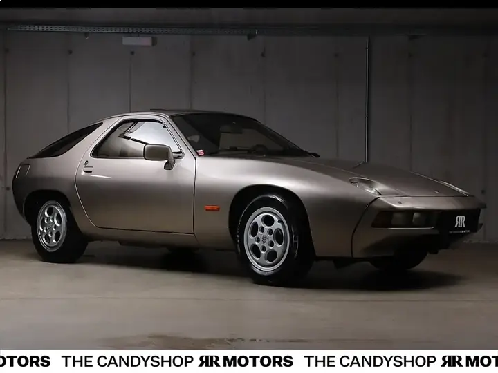 Porsche 928