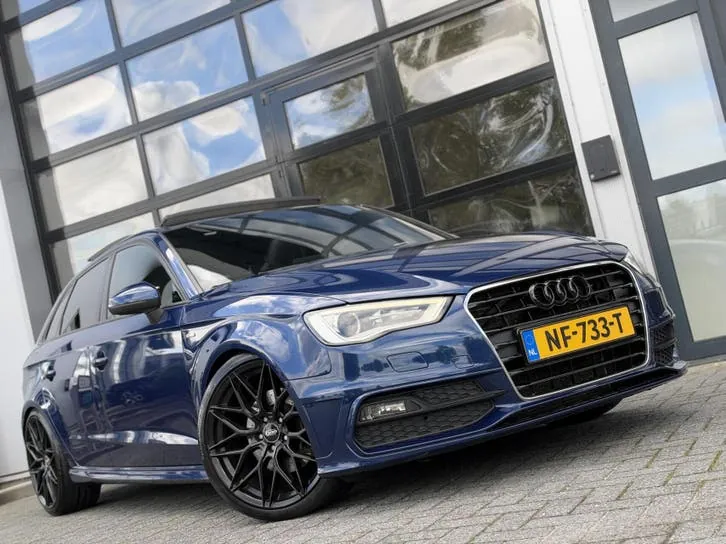 Audi A3 Sportback 2013 photo 2