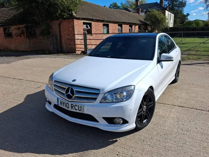 Mercedes-Benz C-Class 2010 photo 3