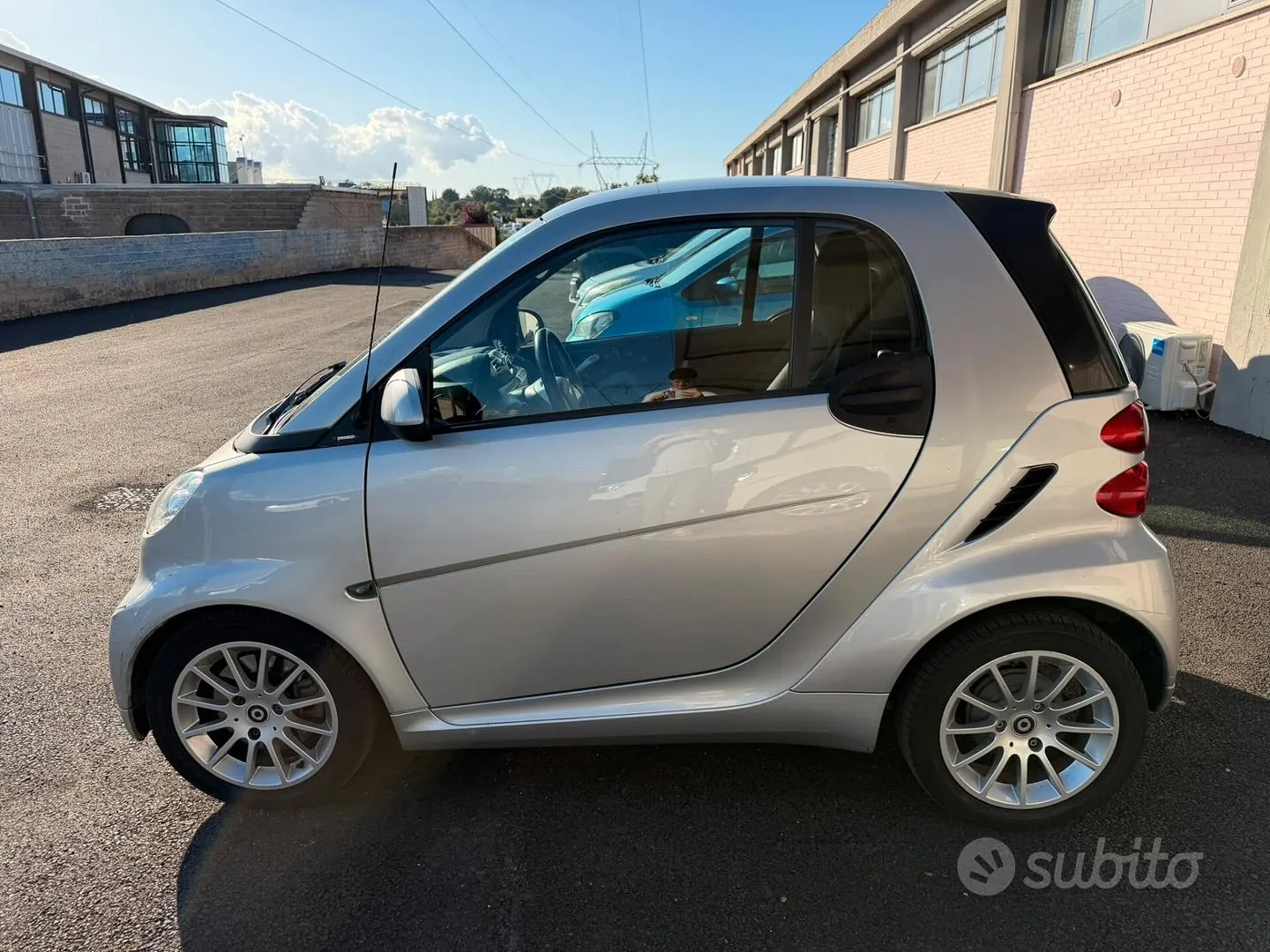 Smart Fortwo 2011 photo 3