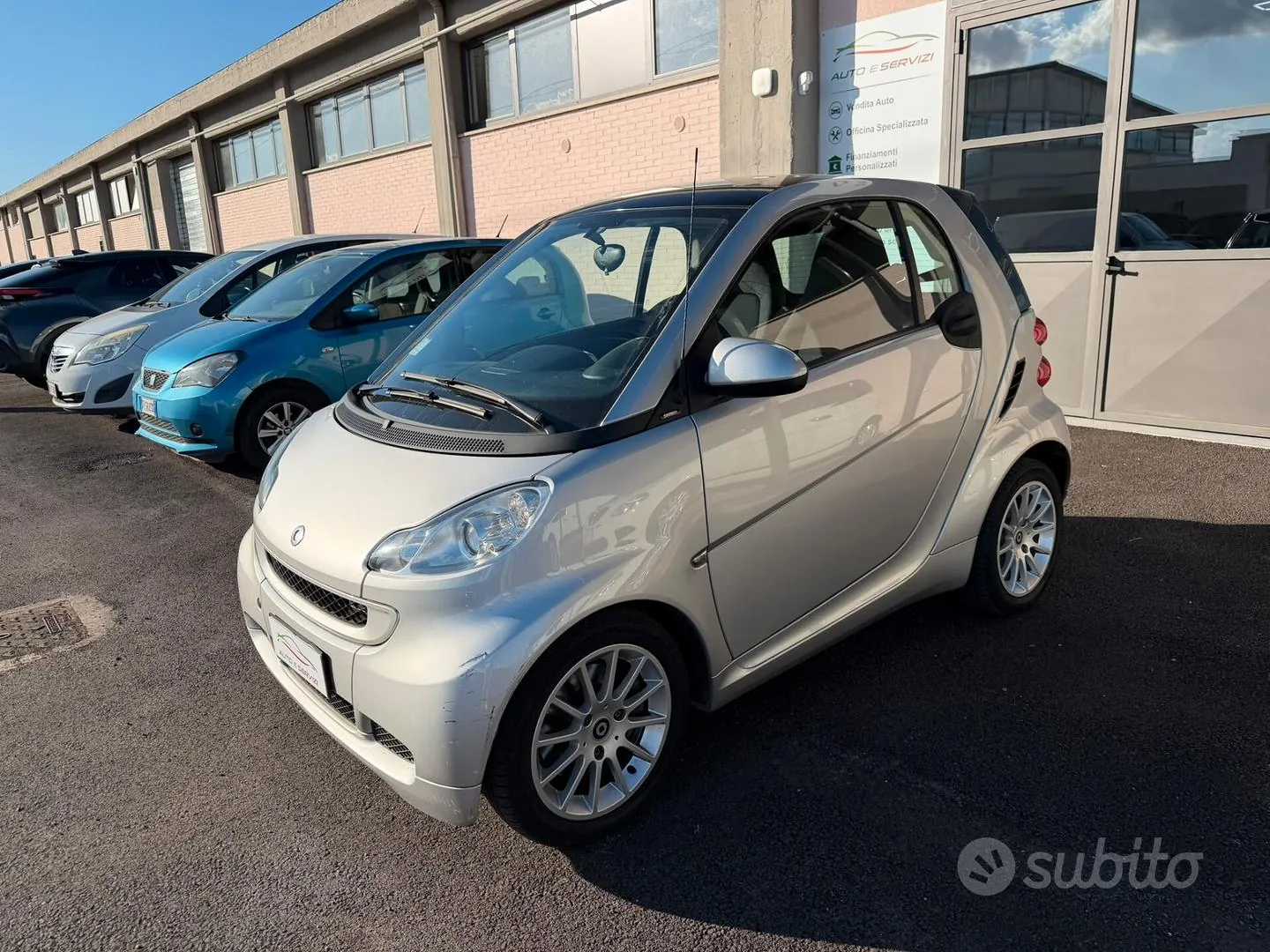 Smart Fortwo 2011 photo 2