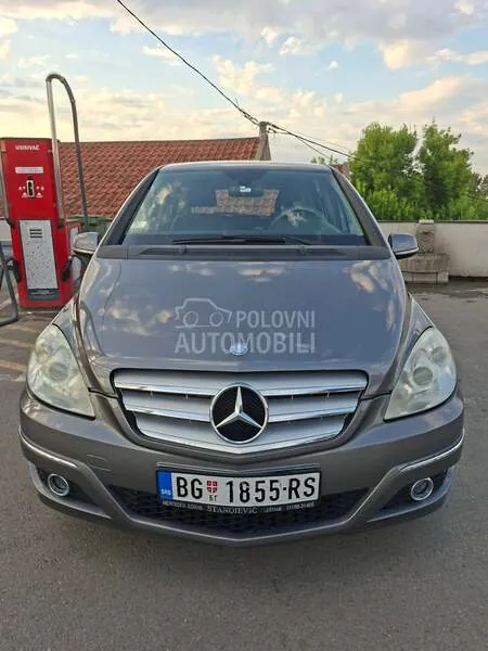 Mercedes-Benz B-Class 2009 photo 2