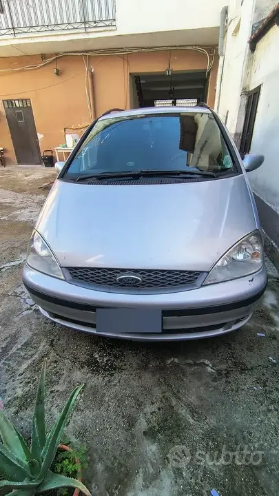 Ford Galaxy 2001 photo 3