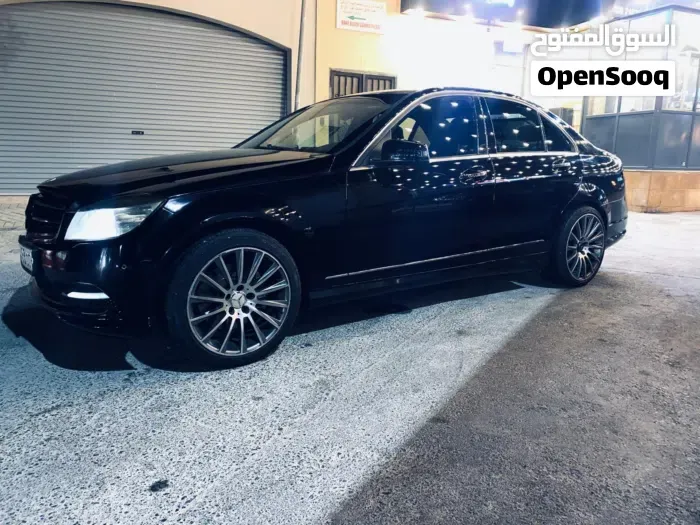 Mercedes-Benz C300