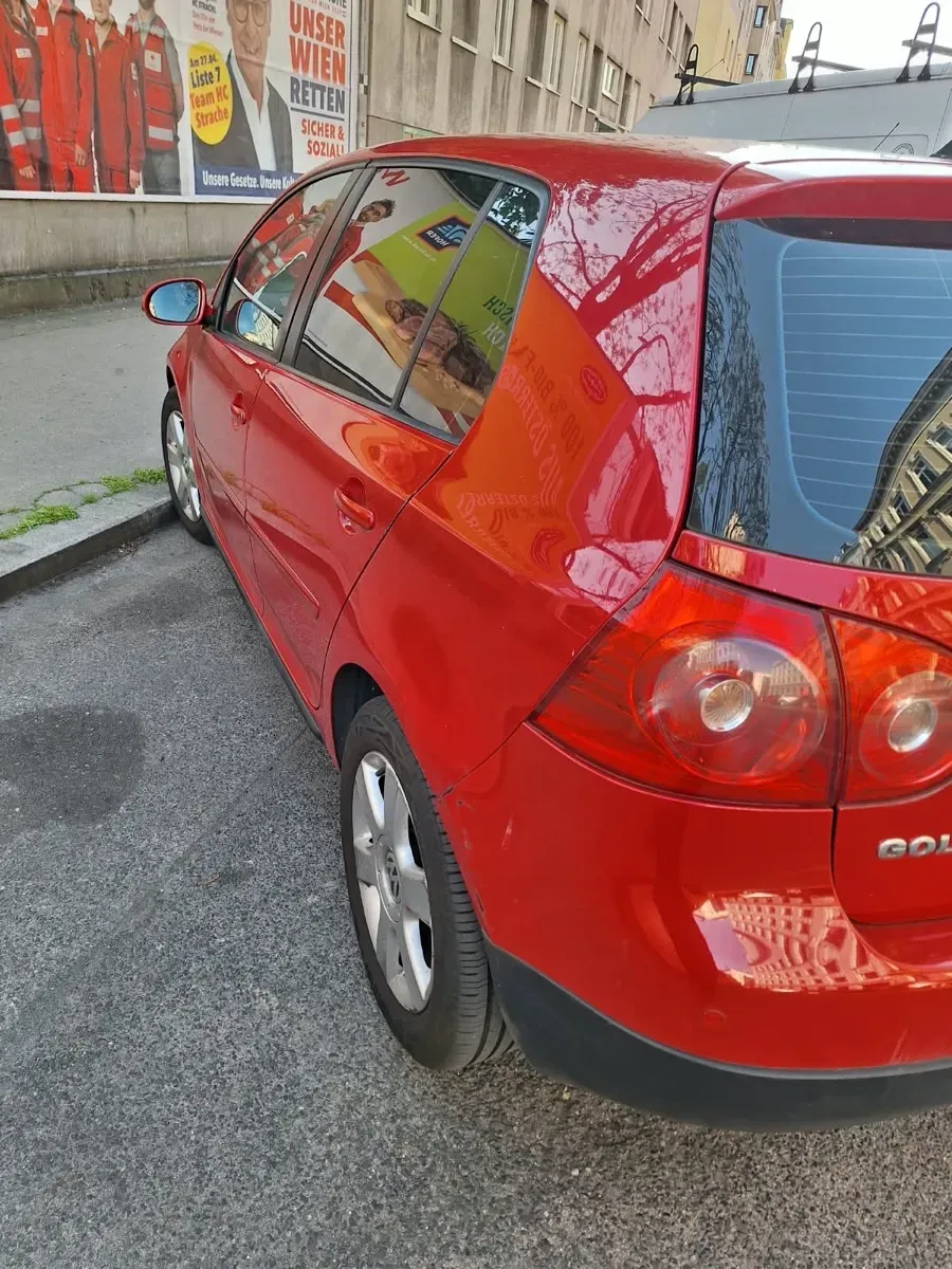 Volkswagen Golf 2007 photo 2