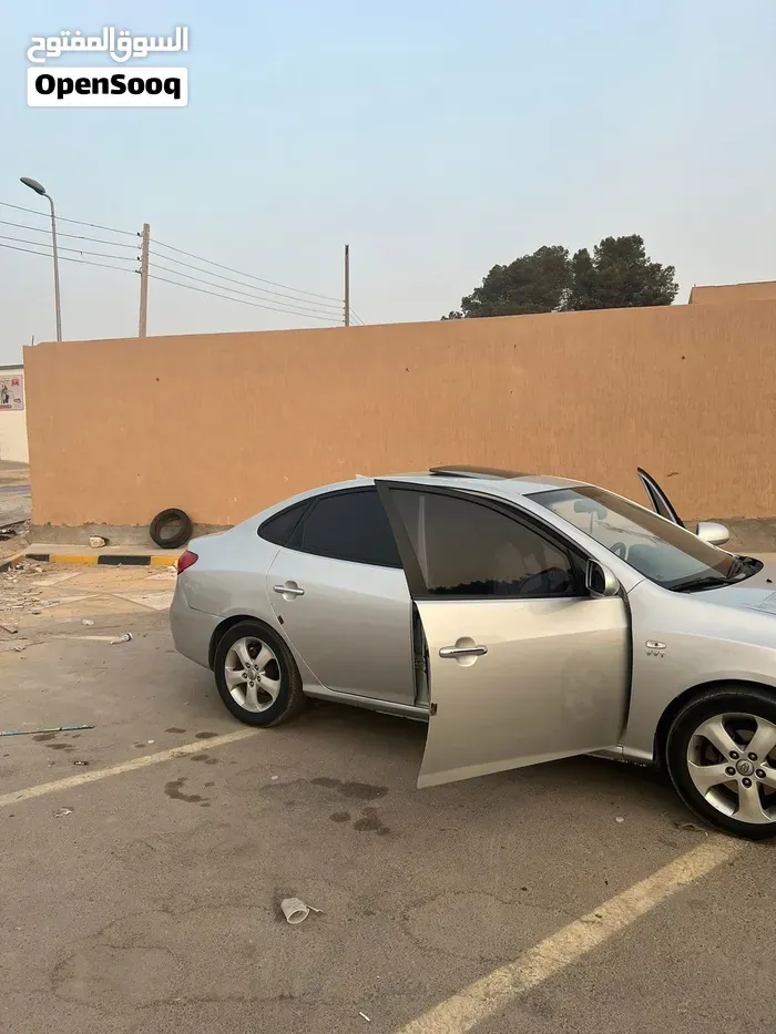 Hyundai Avante 2008 photo 3