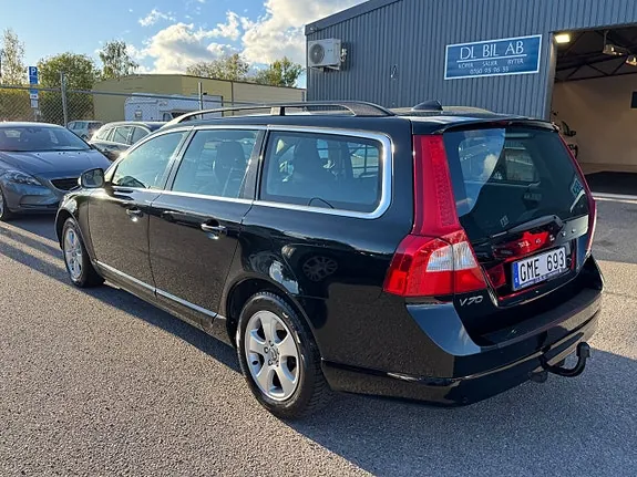 Volvo V70 2010 photo 3