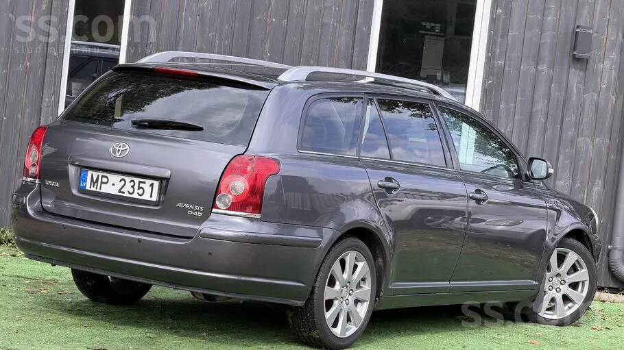 Toyota Avensis 2009 photo 4