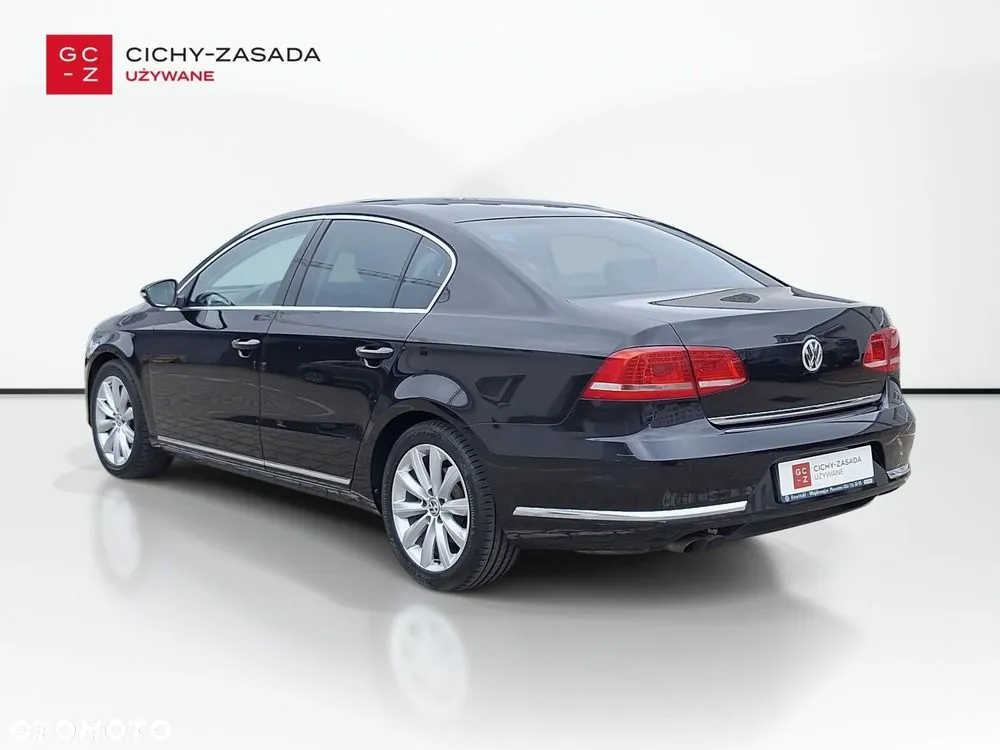 Volkswagen Passat 2011 photo 3