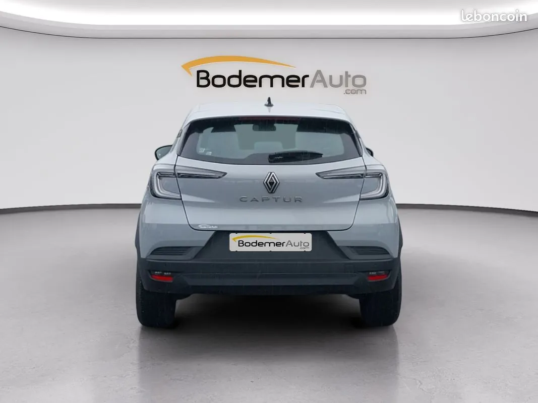 Renault Captur 2024 photo 4