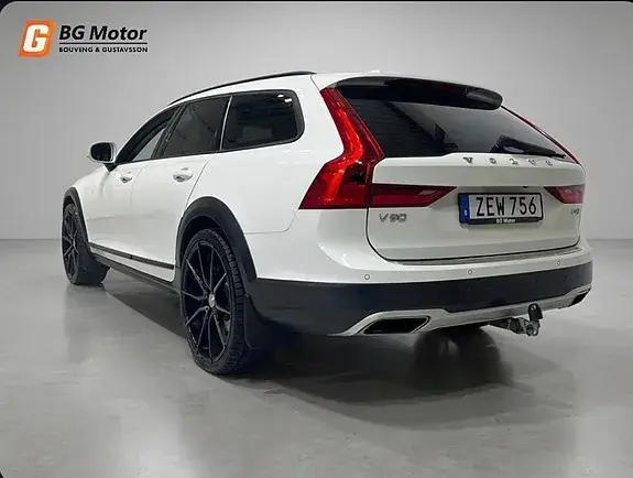 Volvo V90 Cross Country 2018 photo 4